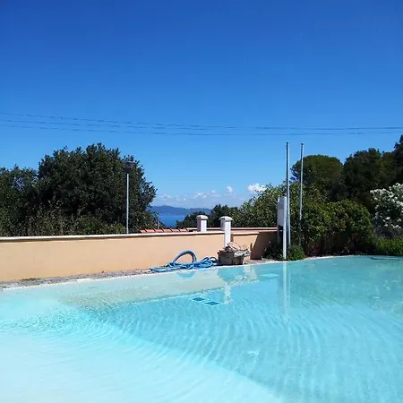 6 A La Pergola * Cavo